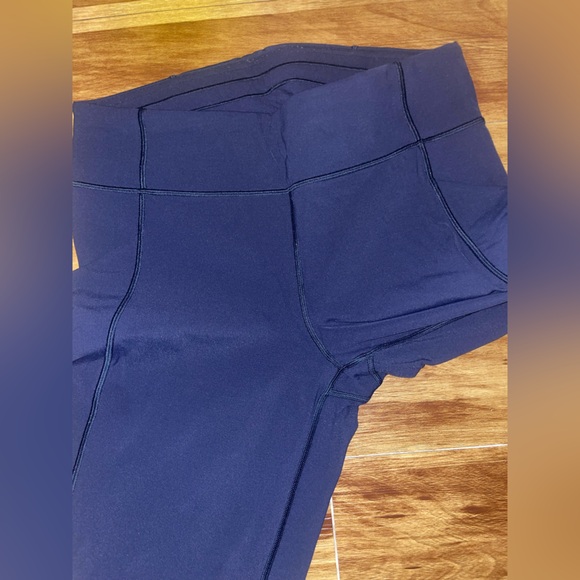 Lululemon Align High Rise 25” Navy blue Leggings Size 12 - Picture 4 of 10